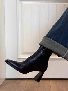 2025秋冬法式修身踝靴，女士高跟短靴，修身显腿长，时尚靴子，新款，大码