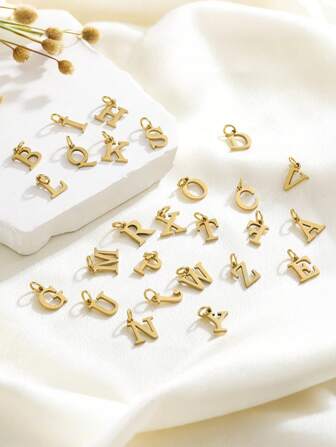 1pc Gold Stainless Steel Initial Letter Pendant, 26 English Alphabet Gold Charms, Suitable For Jewelry Making, Earrings, Necklaces, Bracelets, Anklets, Bag Charms, Keychains, Phone Case Decorations, Summer Beach Accessories, Back To School/Graduation Gifts, Halloween, Christmas