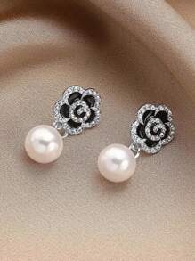 1 对简约黑玫瑰仿珍珠花耳钉，优雅精致的女士花卉耳环，适合日常佩戴和节日