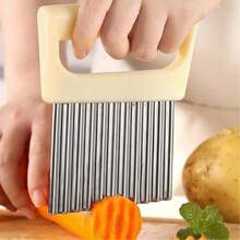2 Pieces Of Potato Corrugated Texture Slicing Knife With Protective Cover, French Frying Pan With Wrinkled Cutting, Stainless Steel Blade, Vegetable Slicer With Protective Cover