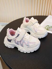 1 Pair Children's Sports Shoes For Autumn/Winter, Convenient Slip-On: Hook And Loop Design Allows Kids To Wear And Remove Easily, Cultivating Independence, Also Convenient For Parents. Fashionable & Versatile: Fresh Colors, Styles, Suitable For Both Sportswear And Casual Wear, Making Kids Stand Out In School.