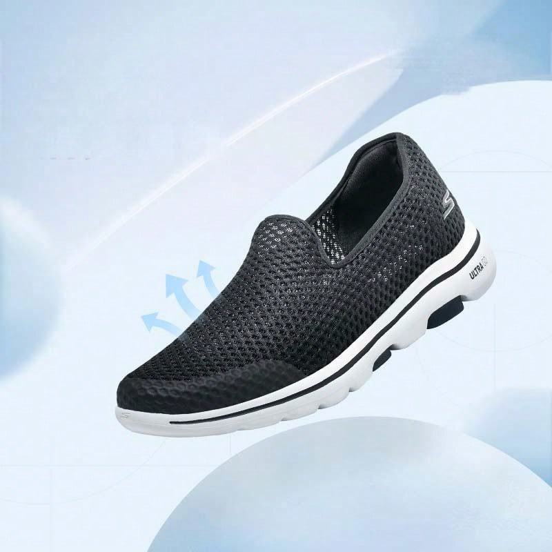 Skechers New Men's Lightweight Breathable Mesh Casual Walking Shoes - Black and White - View 1