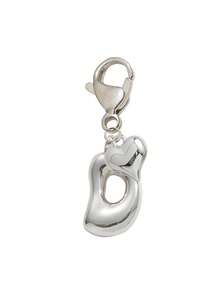 银色字母吊坠搭配银色爱心挂饰，适合装饰包包/手机，可爱百搭，可作钥匙扣、情侣包包配饰、钱包和手提包装饰。闪亮合金包包/背包吊坠——生日和特殊场合的完美礼物，送给朋友和粉丝的最佳礼物，生日礼物、返校礼物、教师节礼物。 - 銀色 - 查看 13