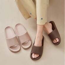 Zapatillas de Verano Ligeras de EVA para Mujeres, Sandalias de Interior, Zapatos Cómodos para Baño y Ducha para el Hogar y Parejas, Ropa Casual - Marrón - Ver 3