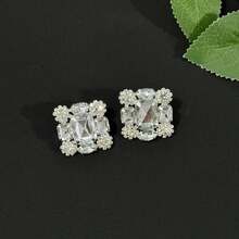 1 đôi bông tai kẹp đính đá Cubic Crystal màu bạc. - Bạc - Xem 4