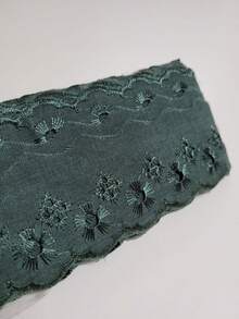 English Embroidery Piece 5cm Wide - 13.70 Meters Long. Embroidered Lace - xanh quân đội - Xem 2