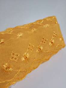 English Embroidery Piece 5cm Wide - 13.70 Meters Long. Embroidered Lace - 金色 - 查看 2