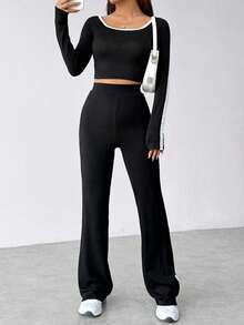 Conjunto de dos piezas de pantalón y top corto de manga larga con contraste de color para mujer, estilo deportivo e informal, adecuado para otoño e invierno. - Negro - Ver 3