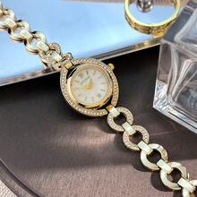 Modische Damen Armbanduhr im Römischen Stil, Luxus personalisiertes Stahlarmband Quarz Armbanduhr für Frauen, Neues beliebtes Damen Armbanduhr Modell