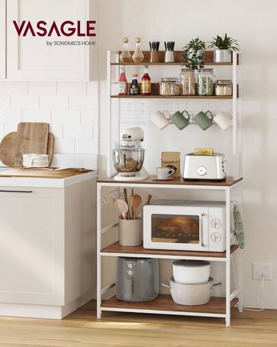 VASAGLE Estantería de panadero con salida de corriente, 14 ganchos, soporte para microondas, barra de café ajustable con panel de alambre metálico, estantería de almacenamiento de cocina, 15.7 X 31.5 X 66.9 pulgadas