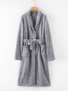 冬季保暖休闲法兰绒睡袍女士睡衣，毛绒柔软长浴袍保暖，家居披肩领睡袍，优质女士睡袍毛绒柔软长浴袍保暖羊毛披肩领水疗浴袍加厚适合秋冬季、温泉、水疗、家居服、送礼、男女通用。