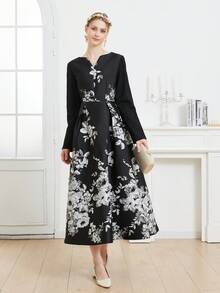 Luxury Jacquard Women's Long Sleeve Black V-Neck Party Dress