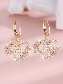 1 对心形首字母方晶锆石环形耳环，适合女士少女，精美心形雕刻 26 个字母 A-Z 和个性化名字花朵耳环，适合日常情人节珠宝生日礼物、妈妈、母亲、母亲节、礼物 - 花心形字母 - 查看 28