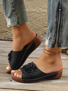 Women's Floral Thick Bottom Wedge Open Toe Slippers, Polyurethane Sole Thick Wedge Heel Solid Color Comfortable Slip-On Platform Sandals - Black - View 4