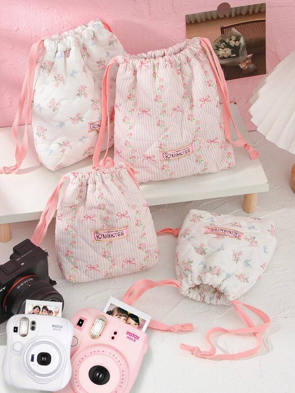 1Pc Bow Flower Quilted Drawstring Camera Bag CCD Storage Bag Camera Case Soft Material Anti Fall And Dust-Proof Small Bag Camera Pouch, Suitable For Black Card Camera Storage, Simple And Portable, Anti Fall, Anti Scratch, Multi-Purpose Outdoor Use, Camera Accessory Travel Essentials Birthday Gifts Bridesmaid Gifts Mom Gifts Teachers Gifts Valentine's Gifts