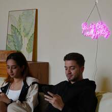 You're Like Really Pretty Neon Signs For Wall Decor, Pink Led Sign, Letter Neon Light Sign With USB Powered For Girls Room, Wedding, Engagement Party, Livingroom Beauty Shop Decoration Romantic Neon Light - 粉色 - 查看 9