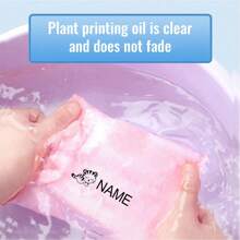 1 pieza Sello personalizado con nombre para ropa, sellos de ropa personalizados para prendas, sello de nombre personalizado, sello de ropa impermeable multifuncional, sello, reutilizable, impermeable, de secado rápido, exquisito, lindo, adorable personalizado, único, regalo ideal para él, ella, familia, amigos, hijo, hija, estudiantes escolares para aniversarios, para el Día del Niño, para cumpleaños, escuela, hogar, máquinas de estampado personalizadas, útiles escolares de vuelta a clases, multifuncional, duradero, ornamental, reutilizable, exquisito, elegante, de alta calidad, colorido, moderno, personalizado, único, regalo ideal para él, regalo ideal para ella, novio, papá, novia, mamá, familia, amigos, salón de té, hogar, jardín, oficina, para aniversarios, para el Día de San Valentín, para el Día de la Madre, para cumpleaños, para el Día del Padre, para graduación, para bodas, para inauguración de la casa