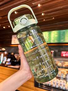 1 pieza Botella de agua de gran capacidad de 1500ml/2000ml, Botella de agua de plástico portátil, Adecuada para mujeres, Gran capacidad, Apariencia atractiva, Botella agitadora, Marcas de tiempo, Botella de jugo de vidrio, Botella de agua, Adecuada para viajes, Actividades al aire libre, Camping, Botella de agua para deportes y fitness al aire libre, Botella de agua portátil para estudiantes, Botella de agua para volver a la escuela, Botella de agua transparente portátil, Vaso con pajita de verano, Blanco, Verde claro