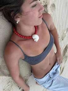 1pc Red Seashell Beaded Necklace, Elegant Sexy Glossy Pearl Jewelry Gift For Women, Party Accessory, Suitable For All Year Round, Special Occasion Jewelry, High Quality Pearl Strand, Romantic Gift