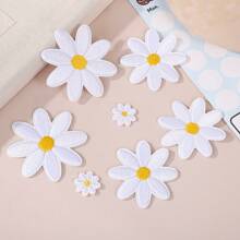 20 件套白色雏菊刺绣熨烫补丁，混合 4 种尺寸，新鲜雏菊花贴花，适用于 DIY 服装配饰装饰 - 白色 - 查看 4