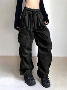 Pantalón largo cargo para dama, pantalones cargo jogger de alta elasticidad y pantalones casuales sólidos para mujer, estilo urbano con cintura alta y cordón ajustable, pierna ancha y bolsillos grandes, en color negro o gris, cómodos, elásticos y ligeros - Negro - Ver 2