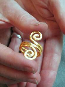 1pc Spiral Line Openwork Copper Alloy Ring, Minimalist & Unique Style Suitable For Men And Women Everyday Wear