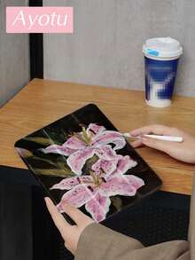 Ayotu 这款莲花油画图案的iPad保护套兼容iPad 10.2英寸（2021/2020款，第九/八代）、Galaxy Tab A8 10.5英寸（2022款），带有Apple Pencil笔槽，也适用于Kindle Paperwhite第十二代（2024款），支持自动休眠/唤醒功能，时尚保护套。 - 彩色 - 查看 6