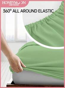 1件超柔软纯色床笠，轻盈如云，9.84英寸/25厘米深口袋，适用于所有尺寸的床——单人床、双人床、大号双人床、特大号双人床，居家和宿舍必备