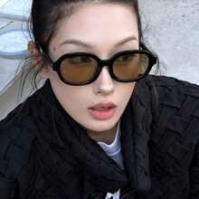 1pc Retro Square Frame Fashion Unisex Fashion Glasses, Rectangular Glasses For Small Face, Yellow Lens Vintage Fashion Glasses, Fashionable Protective Beach Accessory Fashion Glasses, Suitable For Pairing With Sweaters, Jackets, Hoodies, Jumpsuits, And Cargo Pants - Champagne - View 2