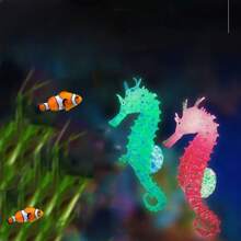 Interesting Glow-In-The-Dark Realistic Seahorse Decor, Adds Magical Lighting To Your Aquarium - Multicolor - View 2