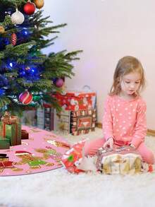 Saia para árvore de Natal Joy, 48 polegadas, boneco de gengibre, tapete para árvore de Natal com lindos enfeites de floco de neve de frutas vermelhas doces para festival de inverno, decoração de festa de Natal e ano novo (rosa) - Rosa - Ver 5