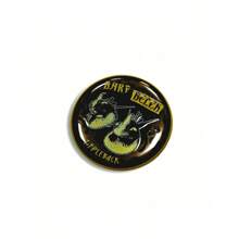 Universal Pictures 《驯龙高手》系列徽章胸针、官方授权商品、包包挂饰、胸针别针、男女通用学生背包徽章、配饰、动漫金属徽章、送给朋友、家人、老师、同学的有趣礼物 - Badge Brooch - B - 查看 7