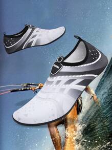 新款男士水鞋；赤脚水袜；新款、男女通用水鞋、沙滩鞋、瑜伽鞋、凉鞋、户外游泳鞋、潜水鞋、防滑轻便涉水鞋浮潜鞋