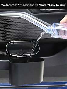 ABS塑料车载垃圾桶迷你垃圾桶翻盖垃圾桶悬挂式垃圾桶可用于汽车椅背车门副驾门悬挂式收纳箱办公桌书桌场景密封防臭免水汽车垃圾桶多功能车载垃圾袋折叠收纳车内用品适用于轿车卡车公共汽车 - 彩色 - 查看 11