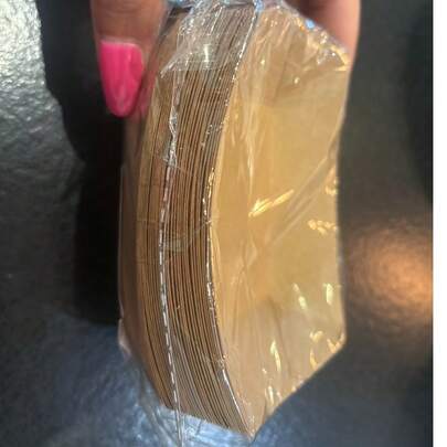 50/30小号纸餐盘（加厚版）一次性餐船盘。非常适合开学季用来盛放零食（比如年糕）的餐盘。防水防油性能极佳。