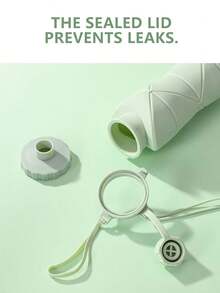 A 600ml Space-Saving Foldable Water Bottle, Made Of Durable Silicone And Leak-Proof, A Must-Have For Busy Lifestyles. Perfectly Suited For Both Commuting And Adventures. An Excellent Gift For Halloween, Father's Day, Mother's Day, Valentine's Day, Thanksgiving, Easter, Christmas, Birthdays And Festivals, Ideal For Gifting To Friends And Family. Also Fits Occasions Like Weddings, School Back-To-School Season And Graduation Ceremonies.