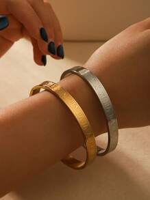 18K Gold Plated Stainless Steel Lucky Flower Bracelet, Thoughtful Gift For Her On Valentine's Day