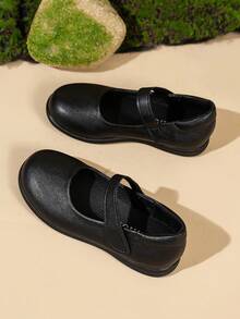 Girls' Black Patent Leather Mary Janes - Classic Buckle School Shoes--Girls' Beige Patent Leather Mary Janes - Bow & Hook - Loop, Fall Season Staple,Go Back To School; Black Shoes; Girls' School Shoes; Girls' Toddler Shoes; Children's Girls' Shoes; Girl's Shoes. - 啞光黑色 - 查看 5