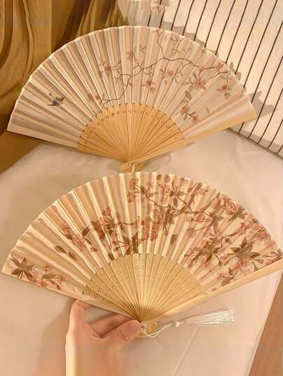 1PC Girls' Bamboo Folding China-Chic Small Fan Tassel Flower Props Costume Ancient Costumedance Bamboo Fan,Photography Props,Elegant, Comfortable And Gorgeous Style,Very Suitable As A Party Gift