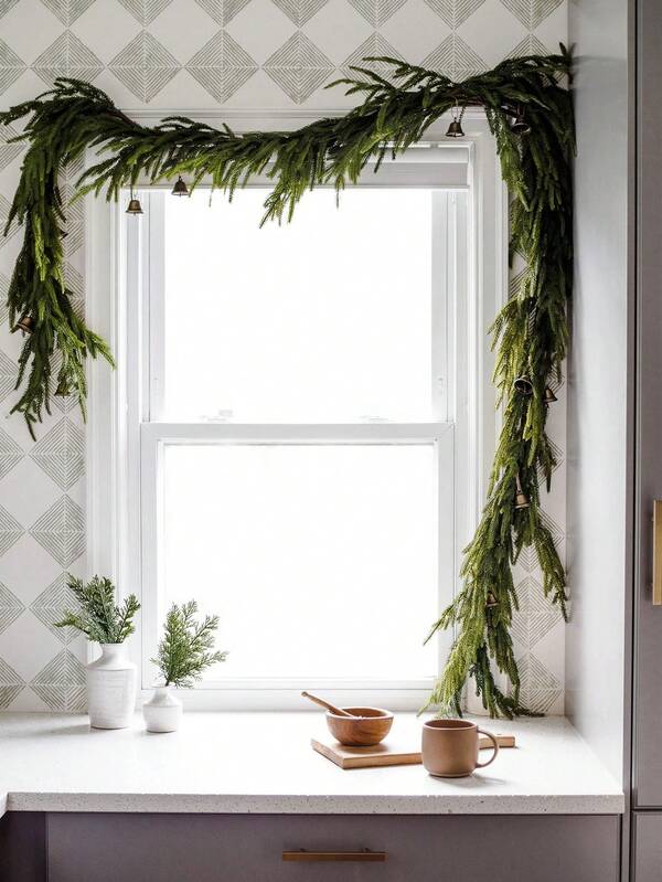 1 pieza Guirnalda de pino de Norfolk de 6 pies, guirnalda artificial de pino de tacto invernal, guirnalda de follaje artificial verde, guirnalda de cedro navideña para mesa, repisa, pared, chimenea, interior y exterior, decoraciones navideñas para el hogar