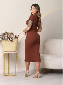 Women's Short Sleeve Dress Round Neckline Discreet Front Slit Ring Detail At The Waist That Creates A Draped Effect - 鏽棕色 - 查看 2