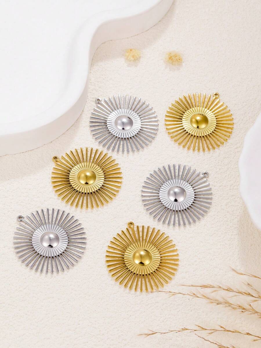 3pcs Titanium Steel Vacuum Electroplated Vintage Moon & Sun Pendant, Suitable For DIY Pendant, Earrings, Bracelet, Accessories