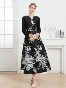 Luxury Jacquard Women's Long Sleeve Black V-Neck Party Dress