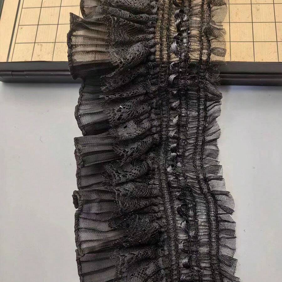 1 码弹性蕾丝褶皱荷叶边窗帘裙面料，黑白蕾丝边，9 厘米宽 - 黑色 - 查看 1