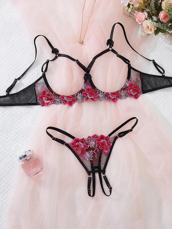 1 Set Fuchsia Embroidered Lace-Trim Hollow-Out Floral Bralette Paired With Sexy Open-Crotch Pants, Classic Yet Seductive Lingerie Set