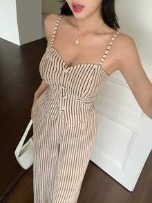 一套杏色单排扣收腰吊带背心和阔腿裤，性感优雅，魅力休闲装，适合约会、派对，也适合新年、情人节等场合。 - 杏色 - 查看 6