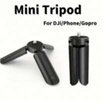 适用于 Pocket 2/3、Action 2/3/4、OM 6/5/4、OSMO Mobile 3 的紧凑型桌面三脚架 - 轻质铝合金和 ABS 稳定器云台、迷你、拍照手机、桌面