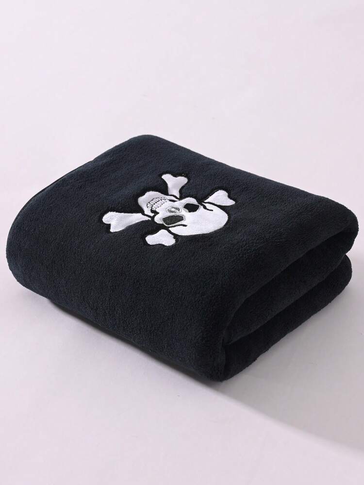 1条珊瑚绒刺绣浴巾，柔软吸水不掉毛，男女通用，适合居家、海滩、泳池、沐浴等场合，可选70*140厘米浴巾或90*170厘米特大浴巾，也可用于美容院、酒店、运动、居家等场所，是护肤浴巾的理想之选。 - 黑色 - 查看 11