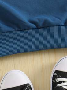 Young Boy Solid Color Drop Shoulder Long Sleeve Zip Front Casual Loose Hoodie Jacket, Suitable For Autumn And Spring Wear. This Jacket Is Not Only Suitable For Going To School, But Also Suitable For Wearing At Home.