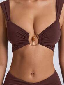 Women Elegant Sexy Hardware Detail Cut-Out Slim Fit Ruched V-Neck Crop Top - 酒紅色 - 查看 4